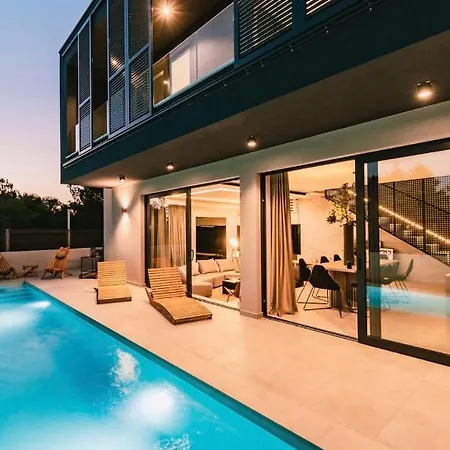 Villa Chic