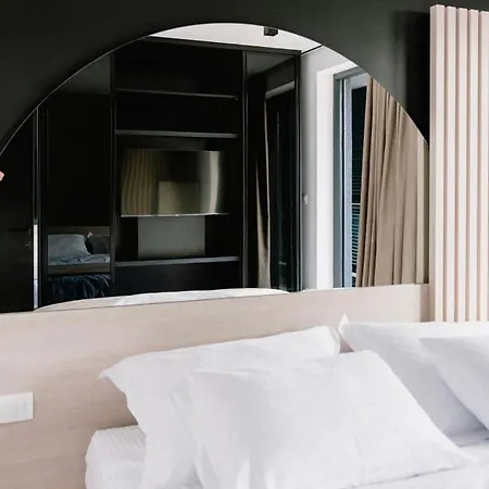 Chic Villa Srima