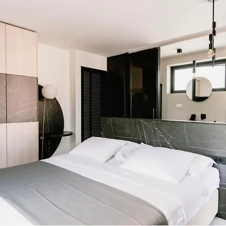 Chic Villa Srima